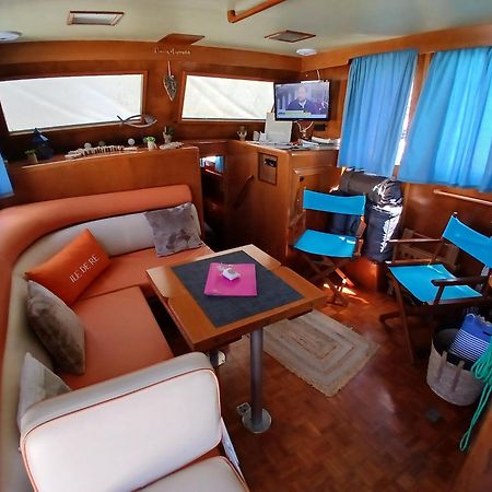 Bateau Atypique Yacht La Rochelle Hotel La Rochelle  Bagian luar foto
